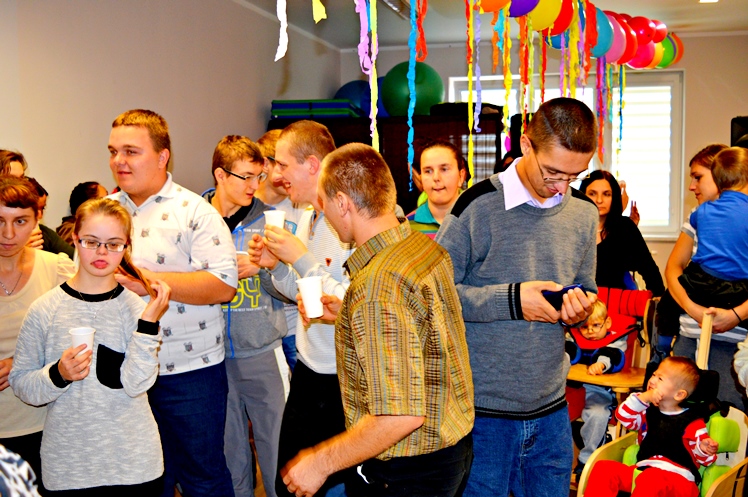 Pierwszy rok działalności ŚDS w Pniu. Z pomocy korzysta 35 osób