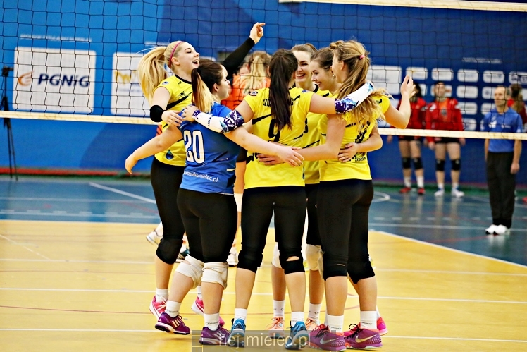 II liga siatkówki: UKS SZÓSTKA MIELEC - MKS SAN PAJDA JAROSŁAW 3:0