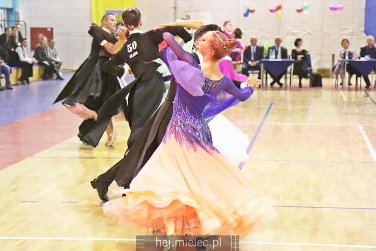 Po raz czwarty w Cmolasie odbył się turniej tańca. Organizator jest z Mielca