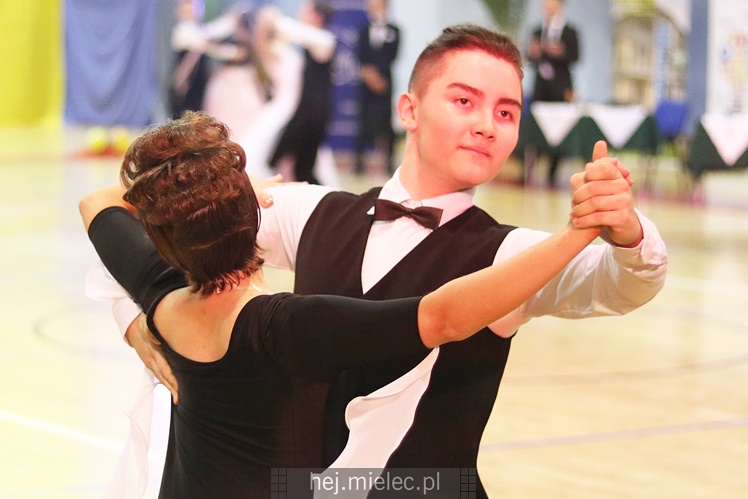 Po raz czwarty w Cmolasie odbył się turniej tańca. Organizator jest z Mielca