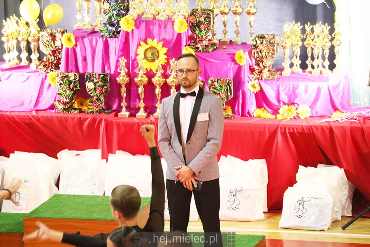 Po raz czwarty w Cmolasie odbył się turniej tańca. Organizator jest z Mielca