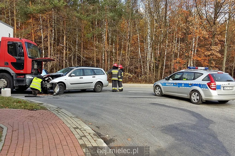 Zderzenie trzech pojazdów na Wolności! Utrudnienia!