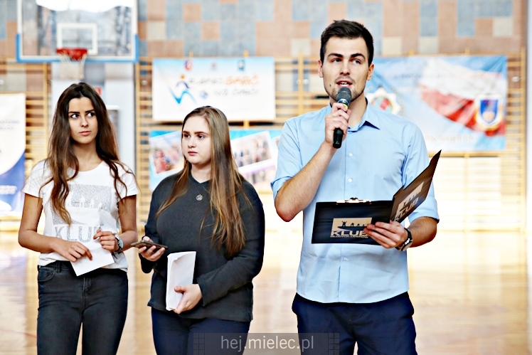 FOOTBAL CHALLENGE - inauguracja projektu #LEPIEJ GRAĆ NIŻ ĆPAĆ!