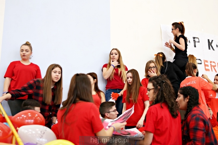 FOOTBAL CHALLENGE - inauguracja projektu #LEPIEJ GRAĆ NIŻ ĆPAĆ!