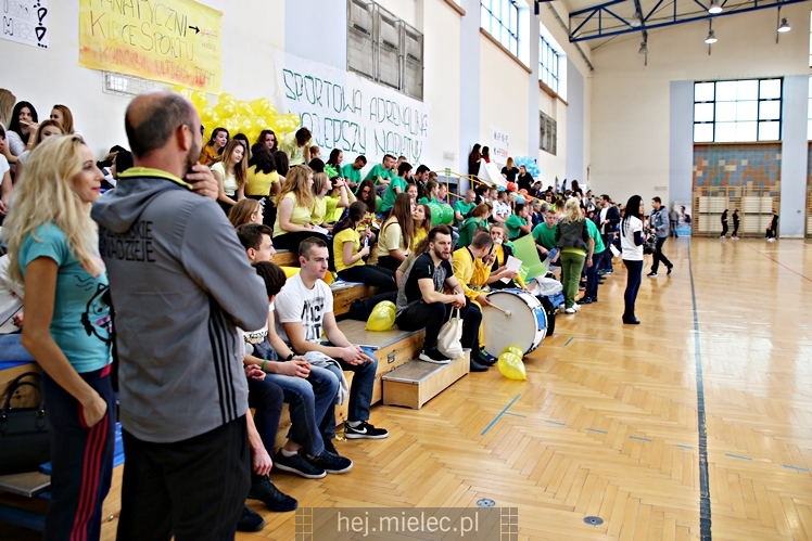FOOTBAL CHALLENGE - inauguracja projektu #LEPIEJ GRAĆ NIŻ ĆPAĆ!
