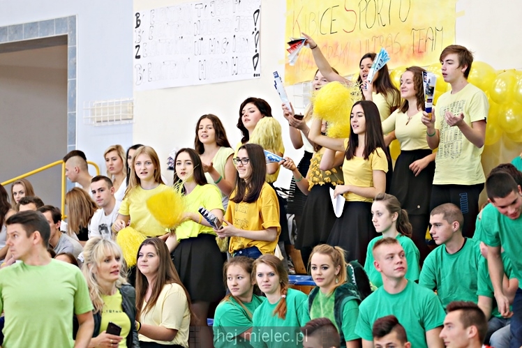 FOOTBAL CHALLENGE - inauguracja projektu #LEPIEJ GRAĆ NIŻ ĆPAĆ!