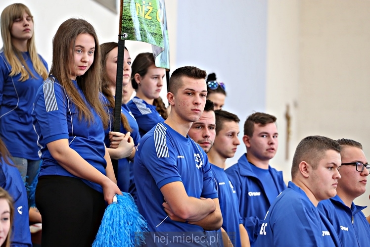 FOOTBAL CHALLENGE - inauguracja projektu #LEPIEJ GRAĆ NIŻ ĆPAĆ!