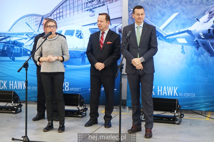 Wicepremier Mateusz Morawiecki oglądał PZL Mielec, w tle sprawa śmigłowców dla wojska
