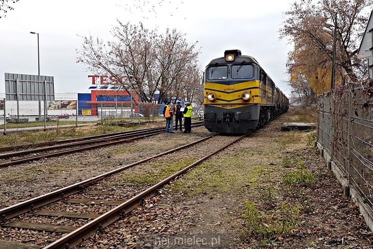 Pociąg wykoleił się tuż przed stacją PKP