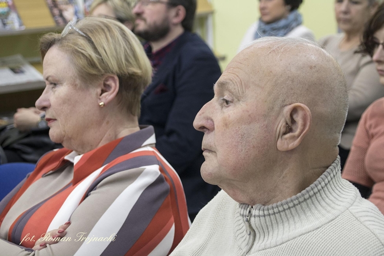 Mirosław Welz promował w Mielcu tomik poezji ?Pestki?