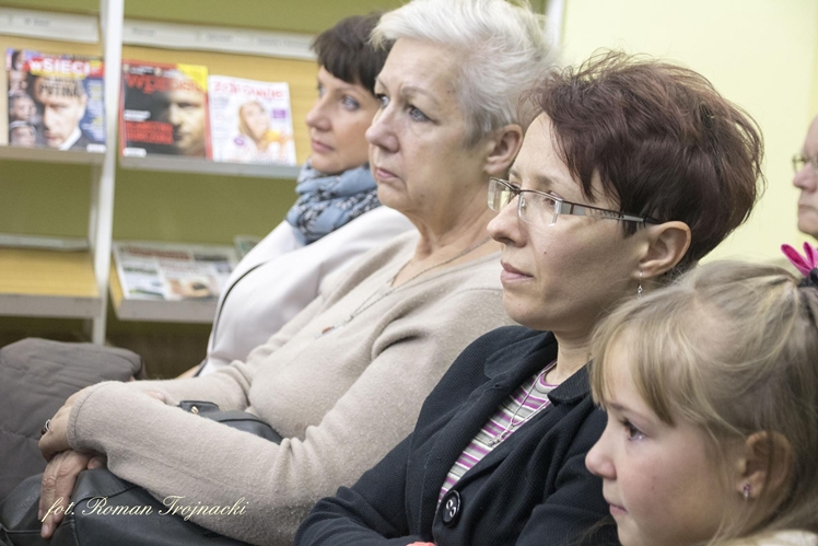 Mirosław Welz promował w Mielcu tomik poezji ?Pestki?