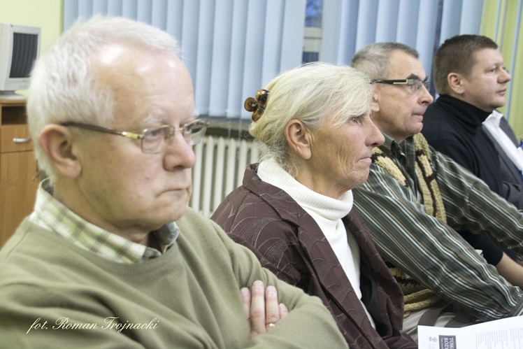 Mirosław Welz promował w Mielcu tomik poezji ?Pestki?