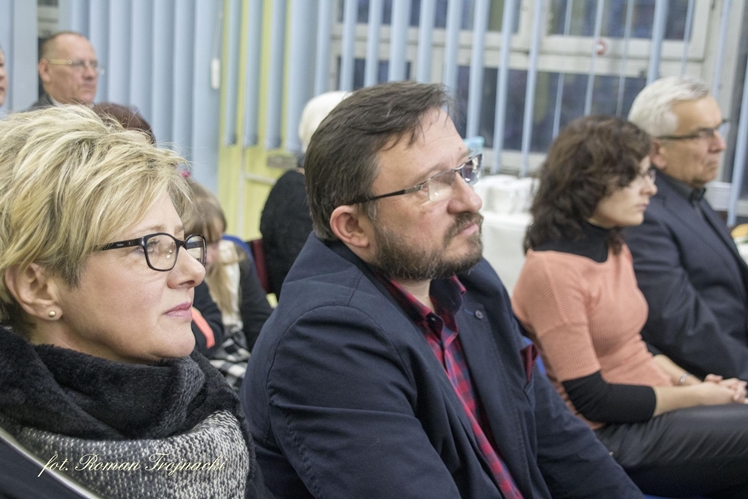 Mirosław Welz promował w Mielcu tomik poezji ?Pestki?