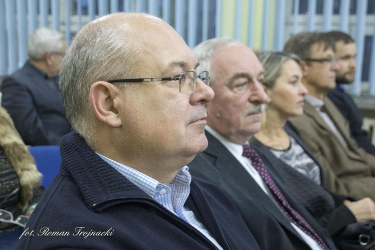 Mirosław Welz promował w Mielcu tomik poezji ?Pestki?