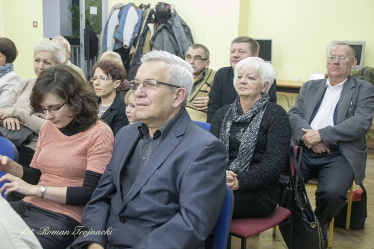 Mirosław Welz promował w Mielcu tomik poezji ?Pestki?