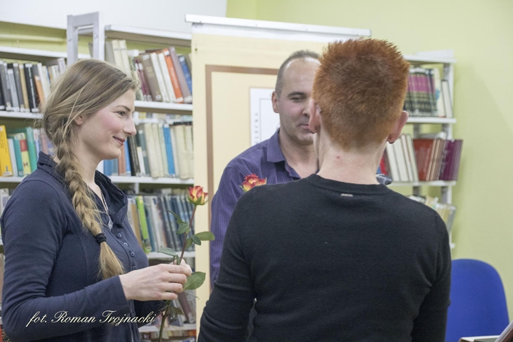 Mirosław Welz promował w Mielcu tomik poezji ?Pestki?