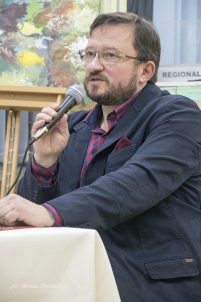 Mirosław Welz promował w Mielcu tomik poezji ?Pestki?