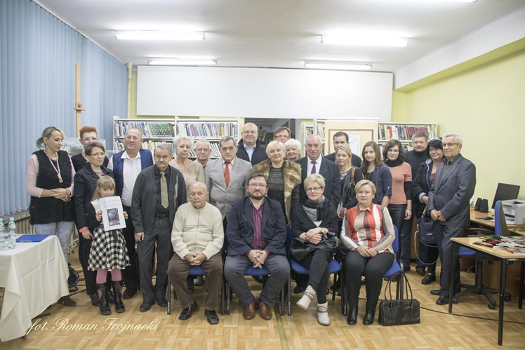 Mirosław Welz promował w Mielcu tomik poezji ?Pestki?