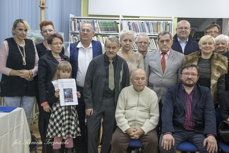 Mirosław Welz promował w Mielcu tomik poezji ?Pestki?