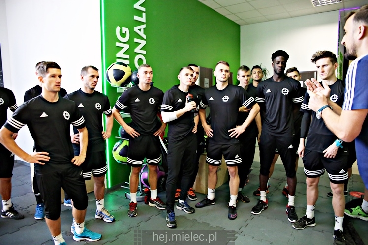 Trening funkcjonalny piłkarzy FKS Stal Mielec w JOY Fitness Club