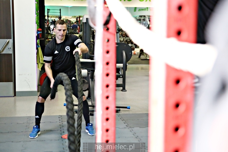 Trening funkcjonalny piłkarzy FKS Stal Mielec w JOY Fitness Club