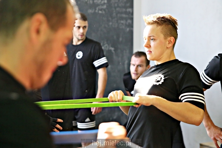 Trening funkcjonalny piłkarzy FKS Stal Mielec w JOY Fitness Club