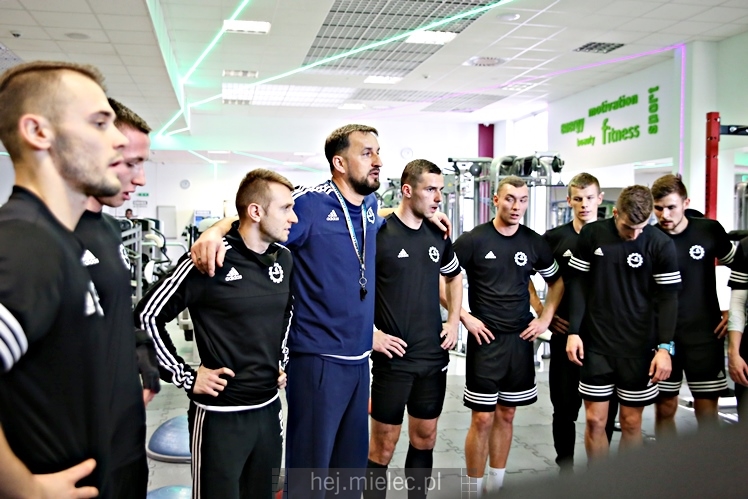 Trening funkcjonalny piłkarzy FKS Stal Mielec w JOY Fitness Club