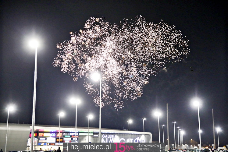 Galeria Navigator Mielec: pokaz sztucznych ogni na koniec otwarcia