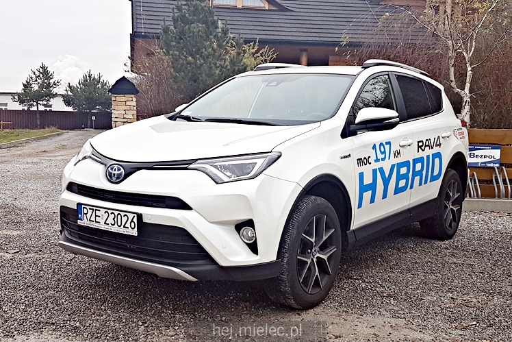 Śniadanie Kubka Biznesu z prelekcją ?Jak kupić samochód do firmy i nie stracić?