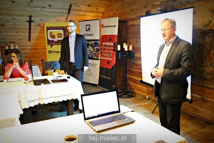 Śniadanie Kubka Biznesu z prelekcją ?Jak kupić samochód do firmy i nie stracić?