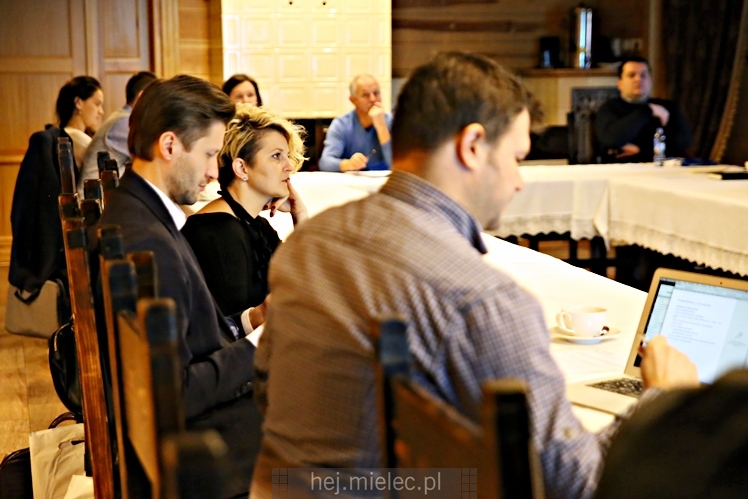 Śniadanie Kubka Biznesu z prelekcją ?Jak kupić samochód do firmy i nie stracić?