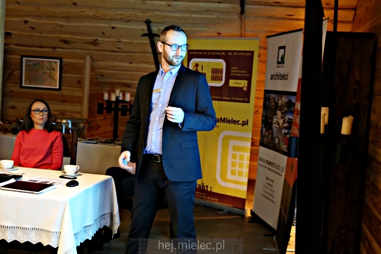 Śniadanie Kubka Biznesu z prelekcją ?Jak kupić samochód do firmy i nie stracić?