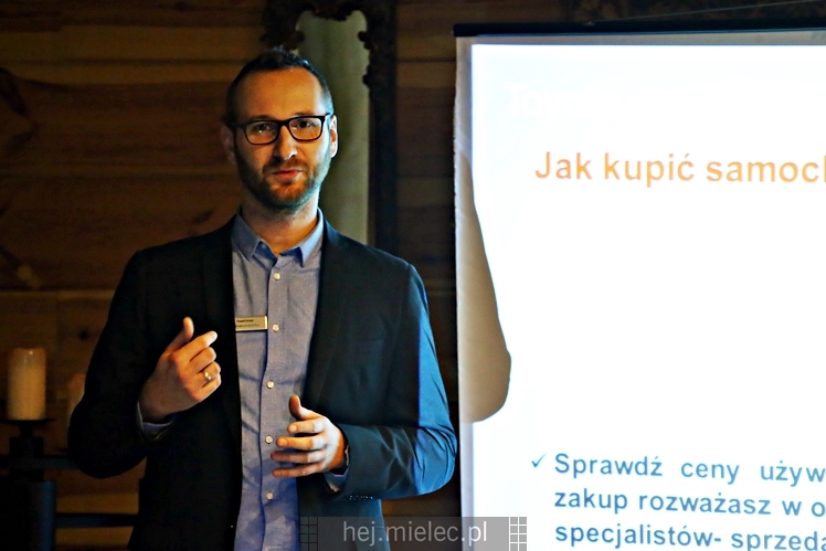 Śniadanie Kubka Biznesu z prelekcją ?Jak kupić samochód do firmy i nie stracić?