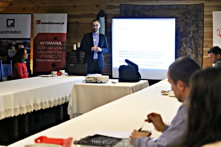 Śniadanie Kubka Biznesu z prelekcją ?Jak kupić samochód do firmy i nie stracić?