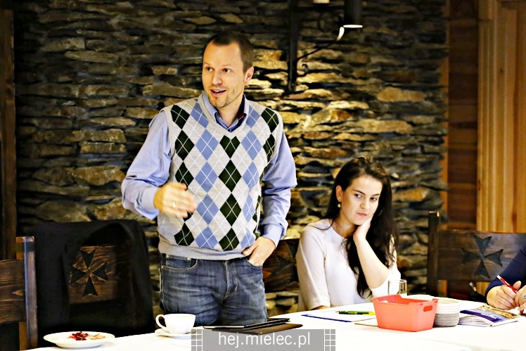 Śniadanie Kubka Biznesu z prelekcją ?Jak kupić samochód do firmy i nie stracić?