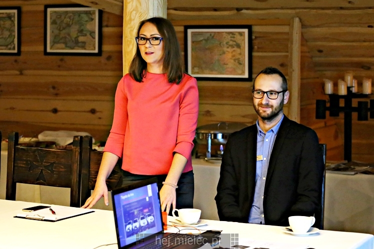 Śniadanie Kubka Biznesu z prelekcją ?Jak kupić samochód do firmy i nie stracić?