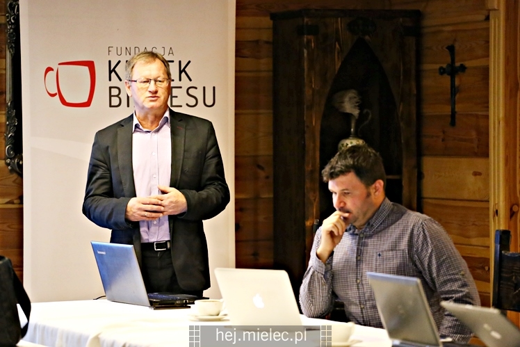 Śniadanie Kubka Biznesu z prelekcją ?Jak kupić samochód do firmy i nie stracić?