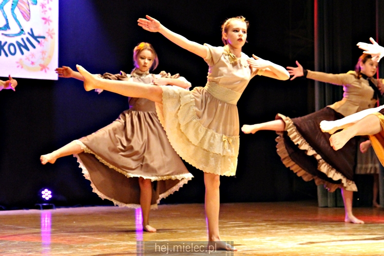 Przegląd Zespołów Tanecznych Pasikonik