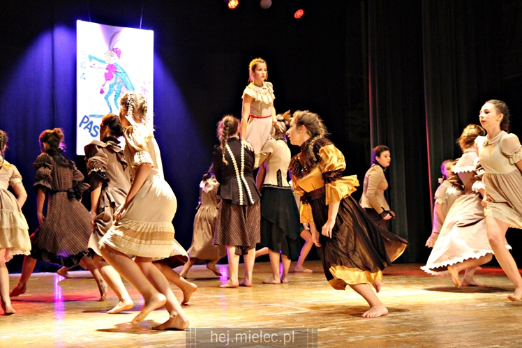 Przegląd Zespołów Tanecznych Pasikonik