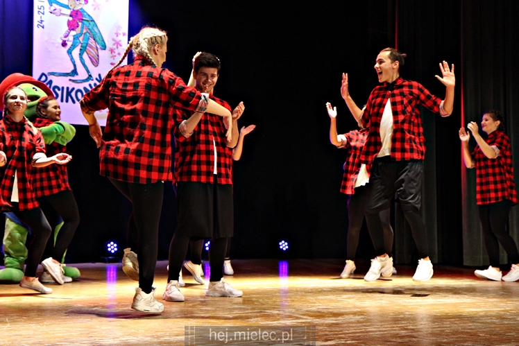 Przegląd Zespołów Tanecznych Pasikonik