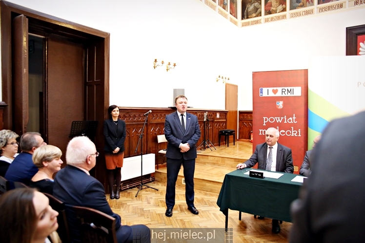 Uroczyste podpisanie porozumienia samorządów ws. budowy nowej obwodnicy Mielca