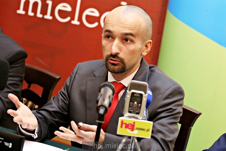 Uroczyste podpisanie porozumienia samorządów ws. budowy nowej obwodnicy Mielca