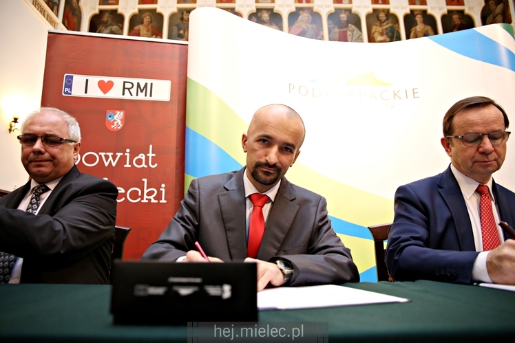 Uroczyste podpisanie porozumienia samorządów ws. budowy nowej obwodnicy Mielca