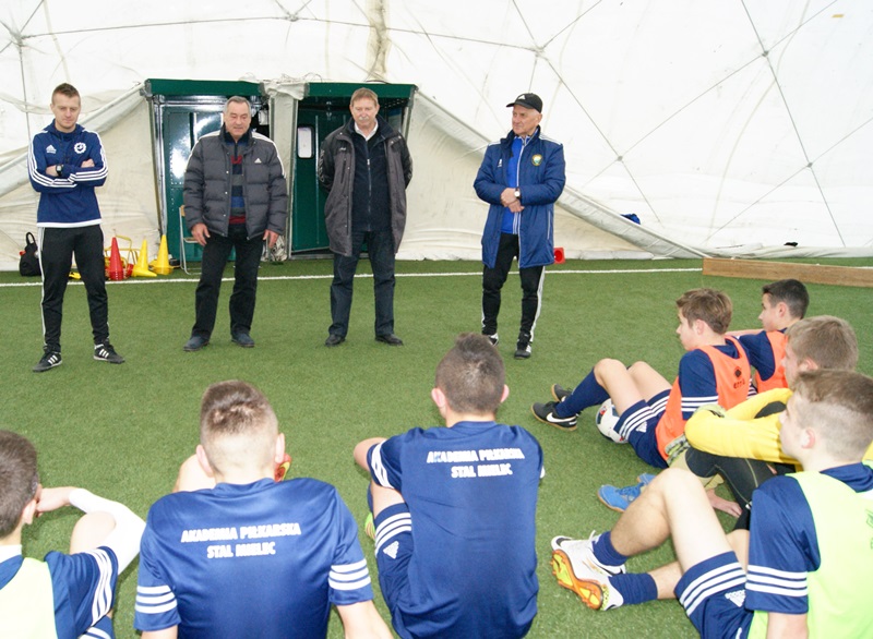 Wyjątkowi goście na treningu młodych piłkarzy Stali Mielec
