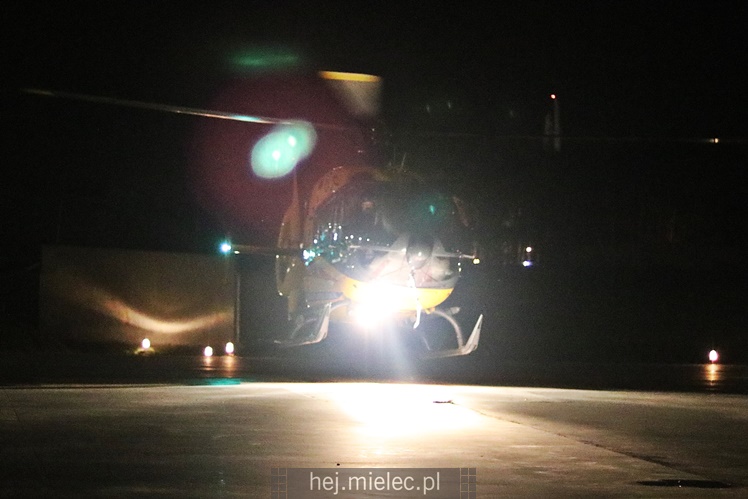 Śmigłowiec zabrał ranną dziewczynkę do Prokocimia [FOTO, WIDEO]