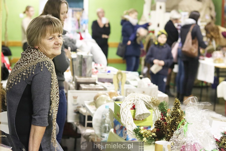 Kiermasz rękodzieła w Spółdzielczym Domu Kultury