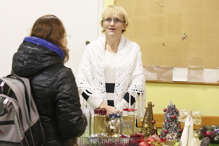 Kiermasz rękodzieła w Spółdzielczym Domu Kultury