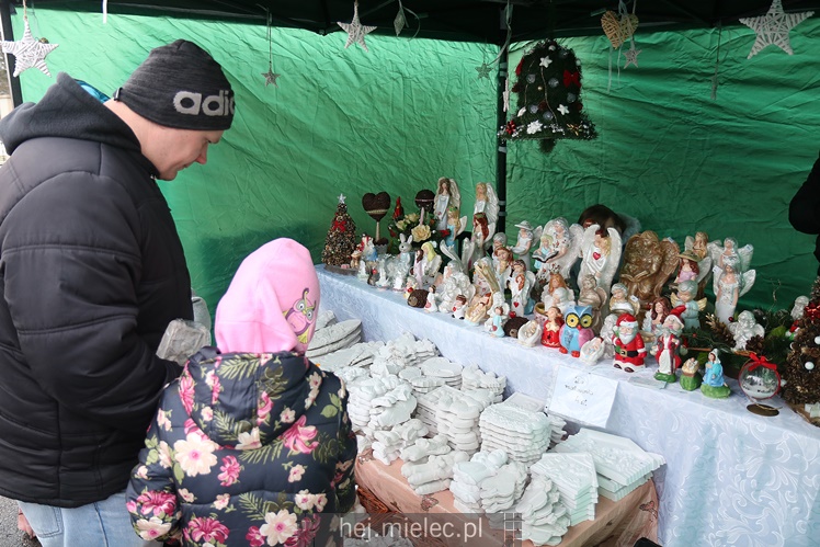 Jarmark Świąteczny przy mieleckiej Bazylice