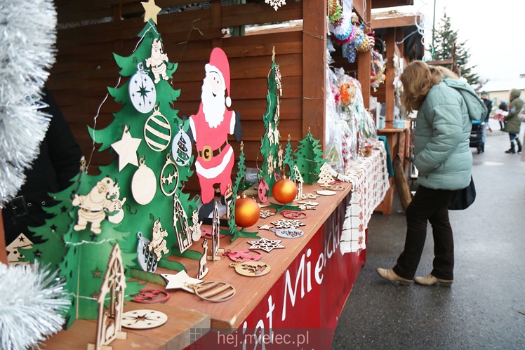 Jarmark Świąteczny przy mieleckiej Bazylice