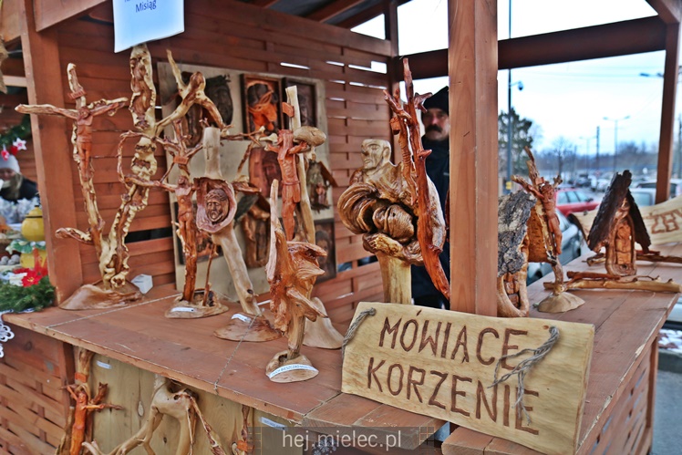 Jarmark Świąteczny przy mieleckiej Bazylice